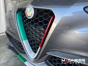 Alfa Romeo Giulia Front V Shield Grill Frame - Carbon Fiber - Italian Theme - Feroce Carbon